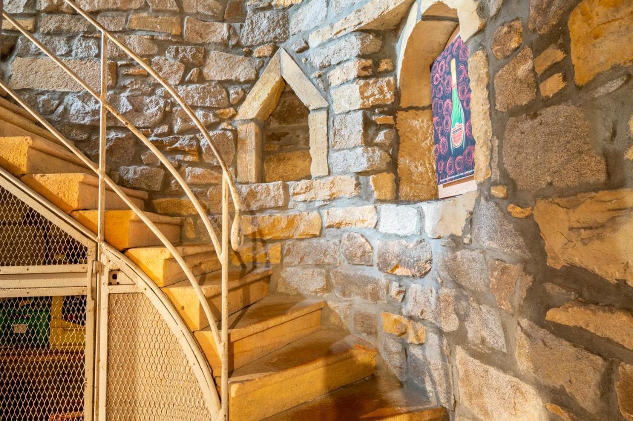 Montagny  Aux Prisons De Montagny Bed & Breakfast エクステリア 写真