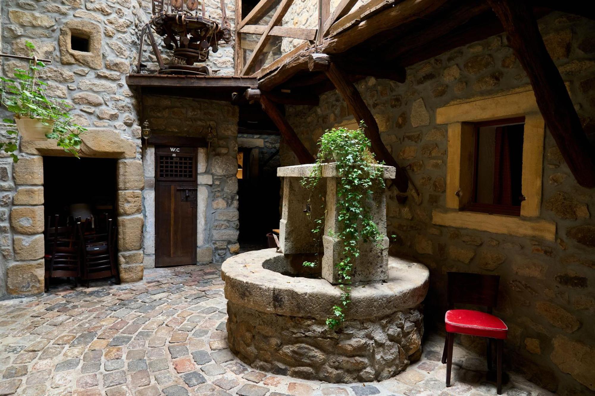 Montagny  Aux Prisons De Montagny Bed & Breakfast エクステリア 写真