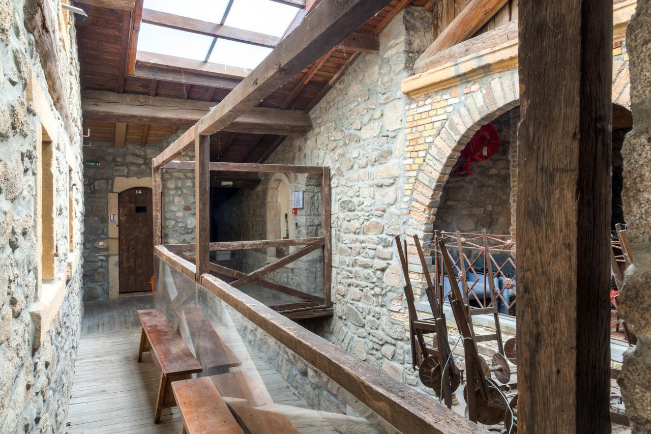 Montagny  Aux Prisons De Montagny Bed & Breakfast エクステリア 写真